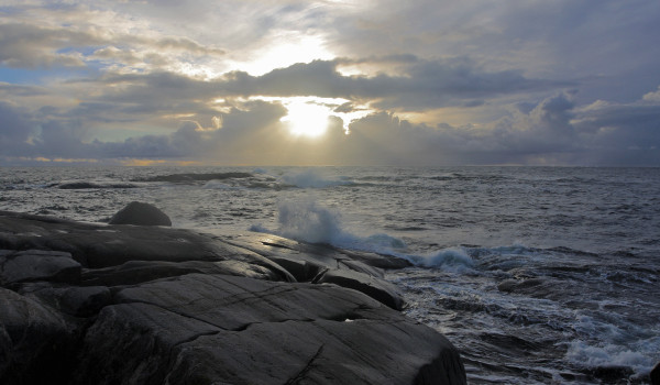 AURINKO EI TÄHÄN AIKAAN KOVIN KORKEALLE NOUSE
