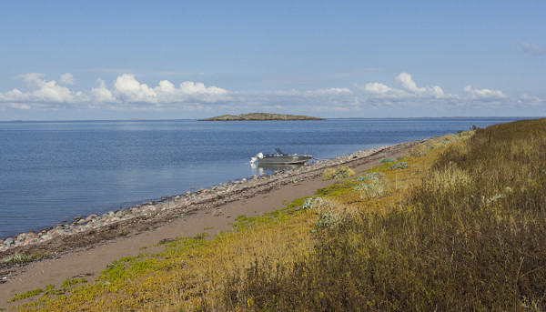 KESÄLLÄ JA ALKUSYKSYLLÄ TEIMME VENERETKIÄ HIENOILLE LÄHISAARILLE - KUVA ÖRSKÄRSÖRENILTÄ