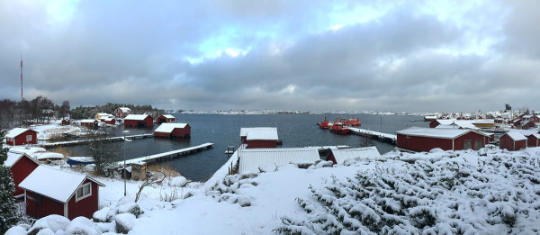 UTÖN MAISEMA MUUTTUI KERTAHEITOLLA LUMISEKSI