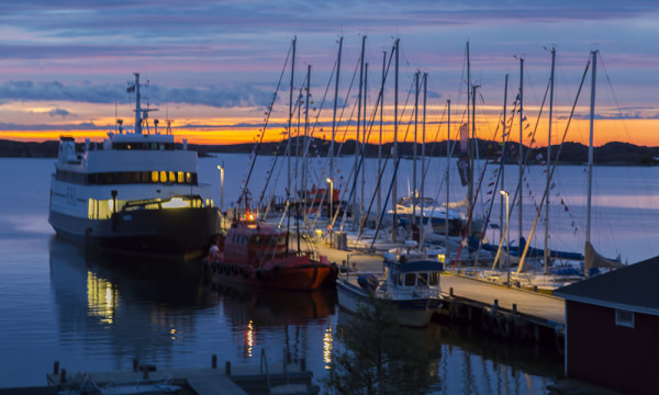 SATAMA JUHANNUSYÖNÄ (Kuva: Outi Sarjakoski)