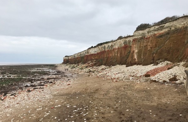 MYRSKYLINTUJEN PESIMÄKALLIO HUNSTANTONISSA