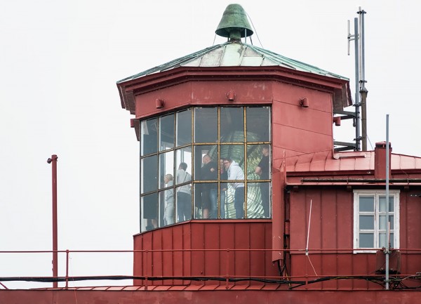 MAJAKKAPÄIVÄ VIIKONLOPPU ON TUONUT SAAREEN VÄKEÄ (Kuva: Outi Sarjakoski)