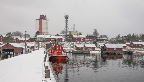 MAISEMA MUUTTUI HETKESSÄ TALVISEKSI